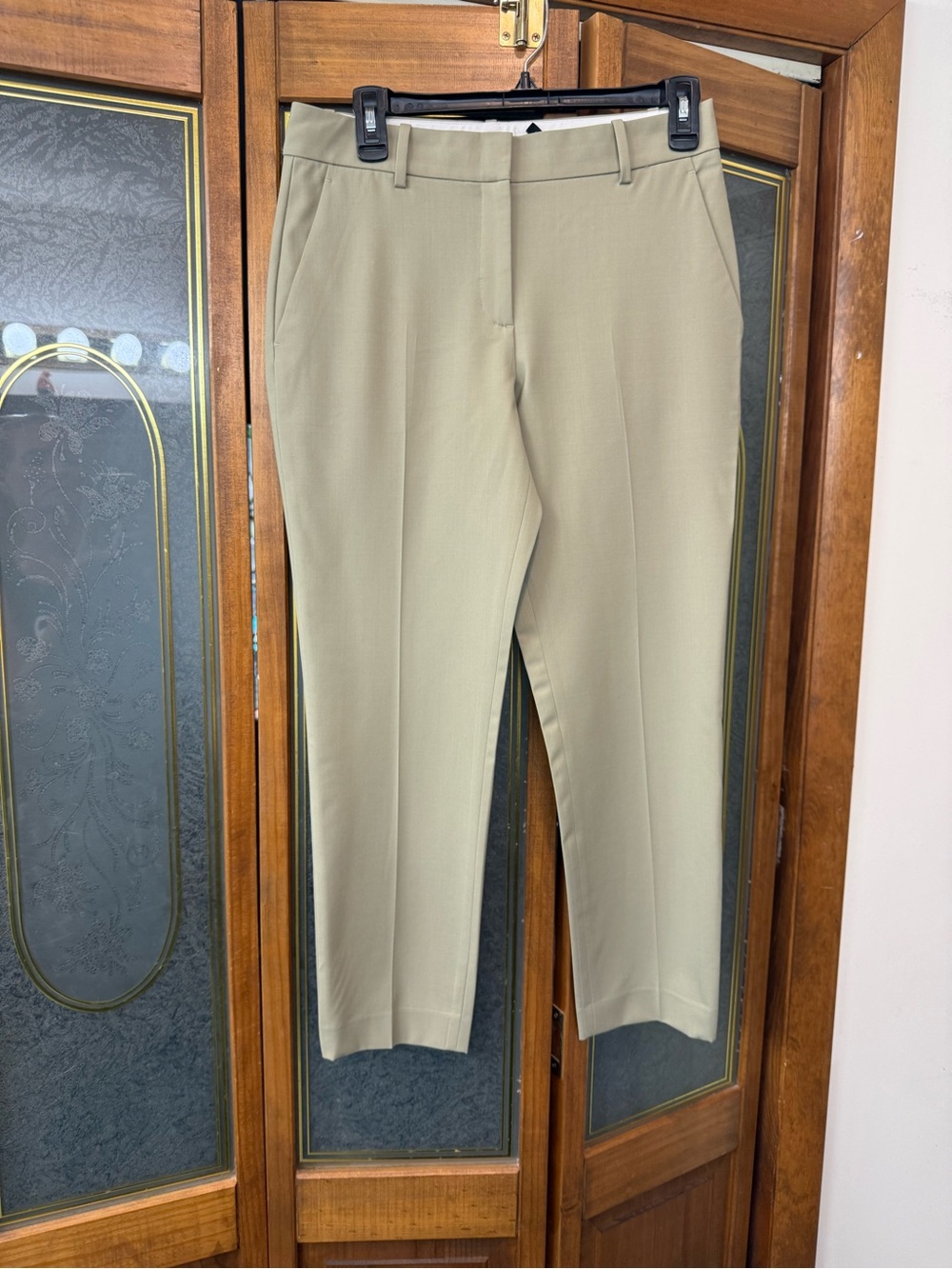 Theory Beige/Tan Dress Pants ladies, LIKE NEW